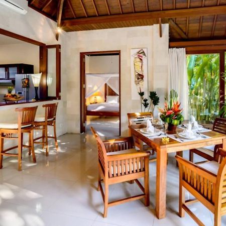 Вілла Heart Of Seminyak, 2Br, Sleeps 4, Walk To Bintang Екстер'єр фото