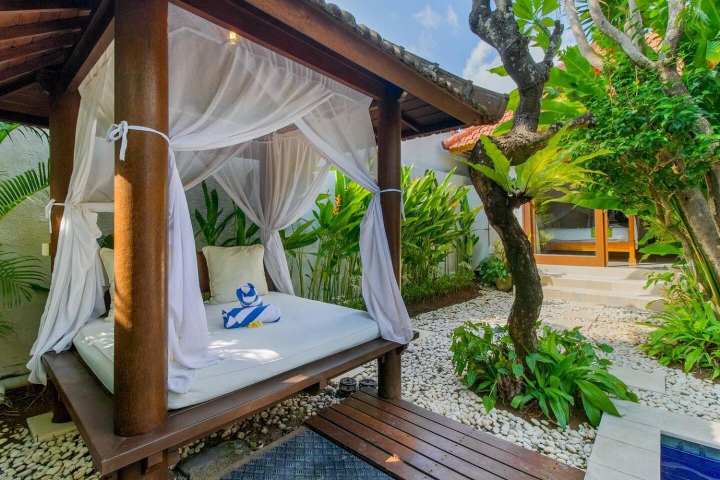 Вілла Heart Of Seminyak, 2Br, Sleeps 4, Walk To Bintang Екстер'єр фото