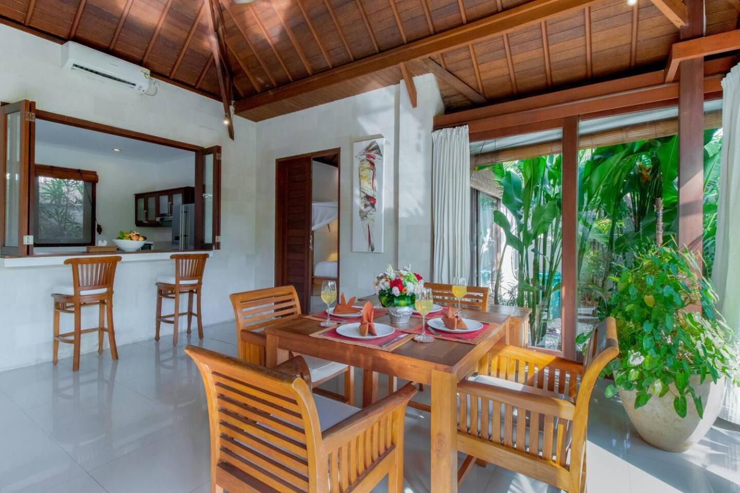 Вілла Heart Of Seminyak, 2Br, Sleeps 4, Walk To Bintang Екстер'єр фото