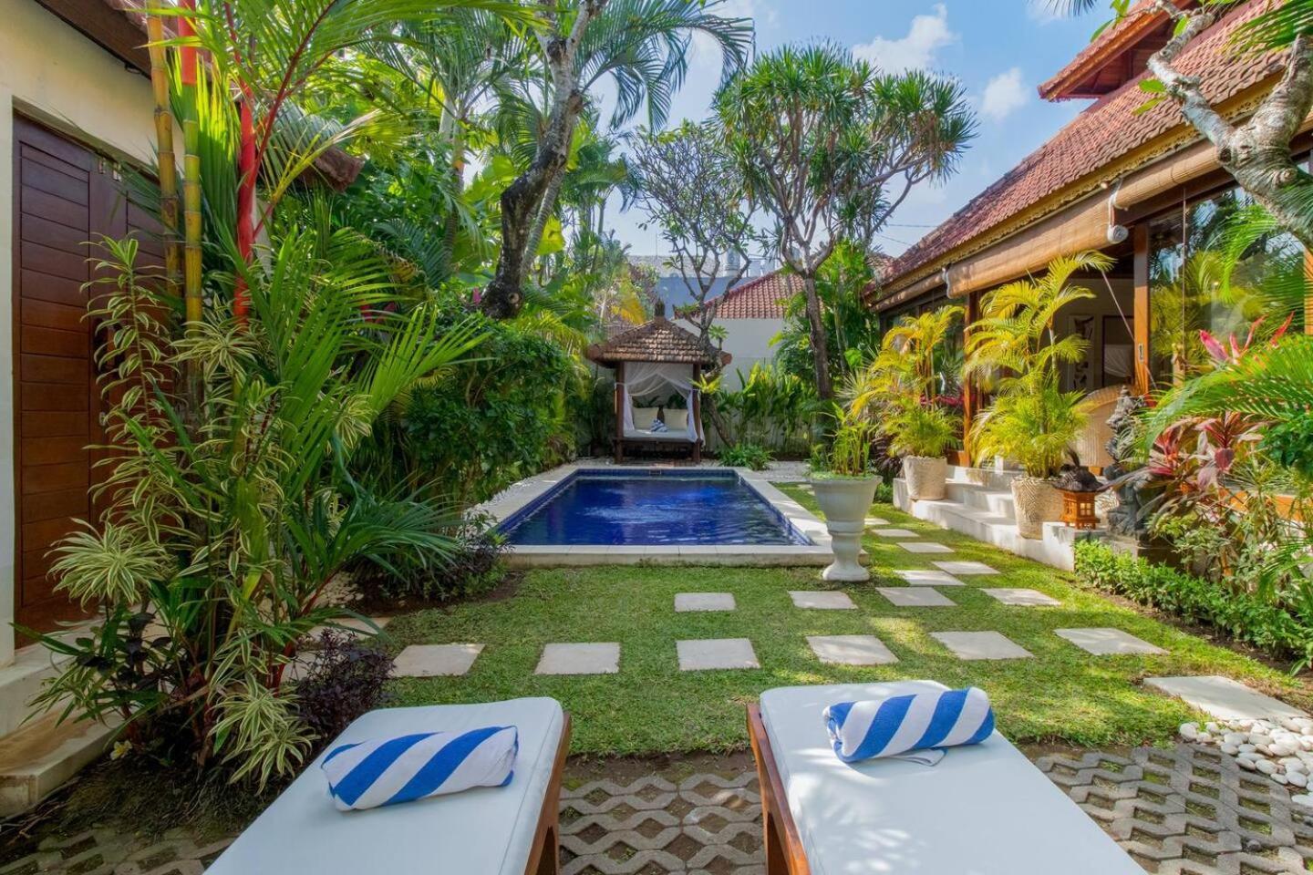 Вілла Heart Of Seminyak, 2Br, Sleeps 4, Walk To Bintang Екстер'єр фото